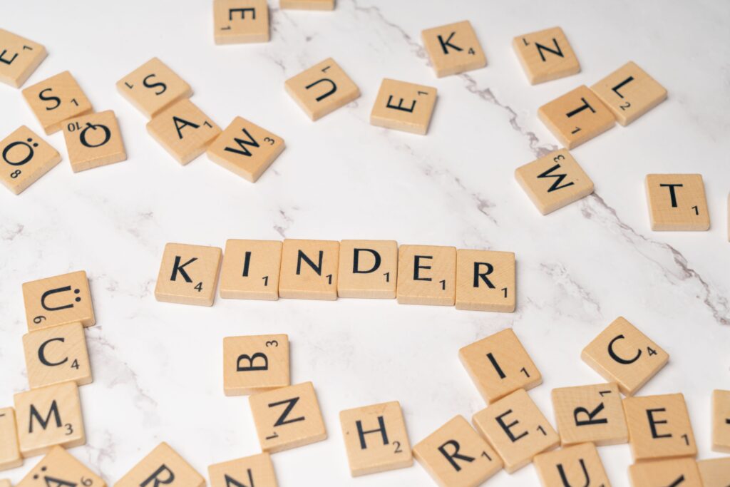 fun english learning games for kids at home 16 ideas that actually build confidence (3)