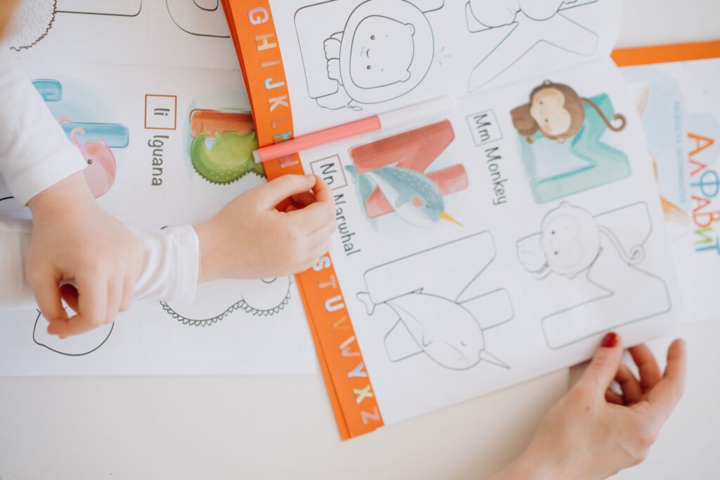 alphabet learning activities 35 brilliant, proven ways to teach kids the abcs fast (3)