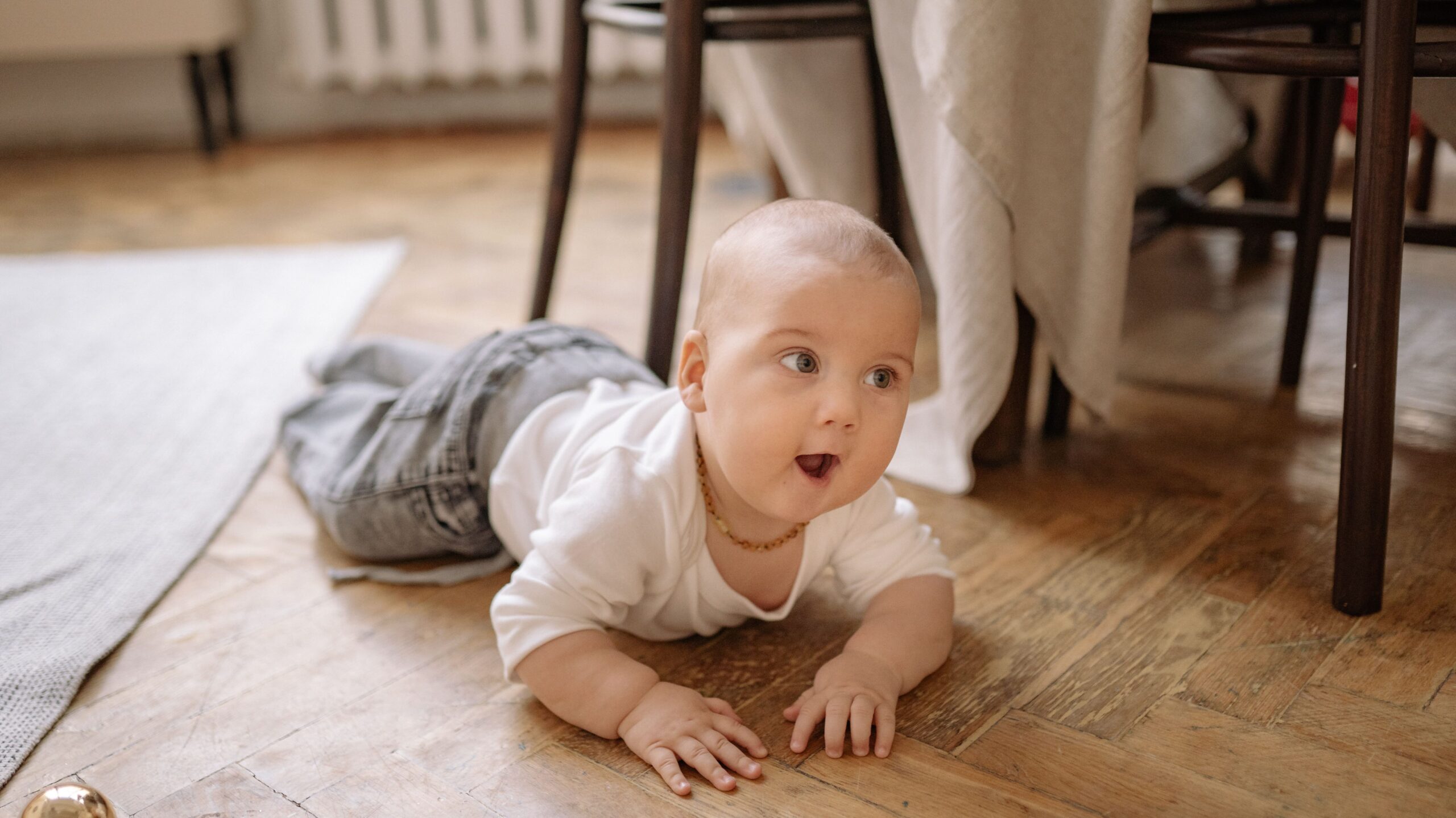 how to encourage your baby to crawl 15 activities that actually work (3)